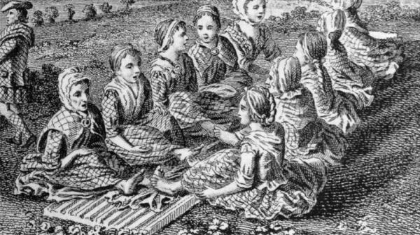 engraving of Scotswomen fulling cloth